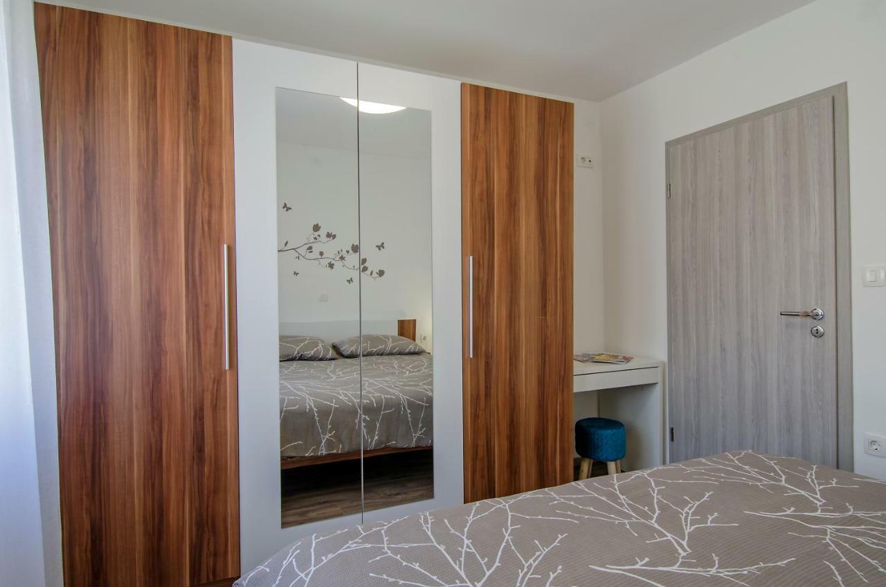 Apartment Pula R&D מראה חיצוני תמונה