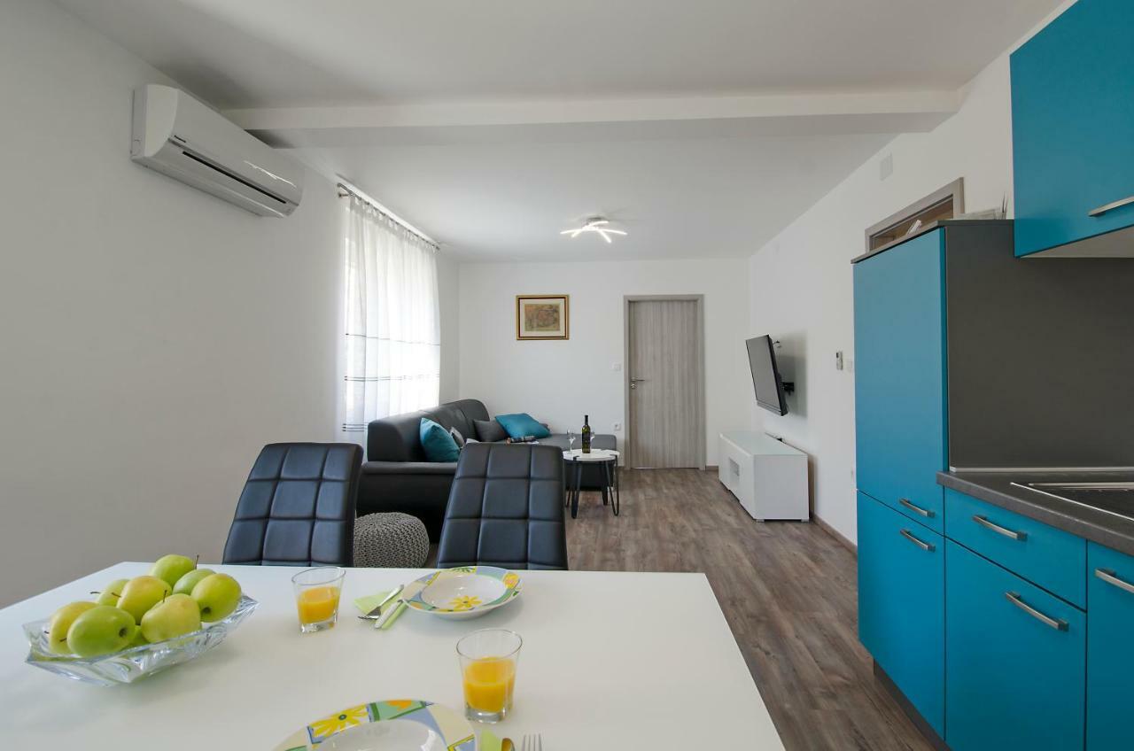 Apartment Pula R&D מראה חיצוני תמונה